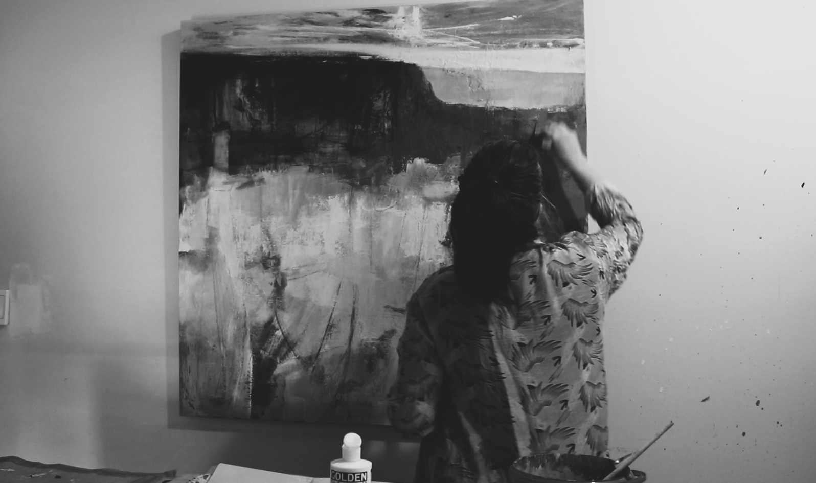 Article - Tara Lewis – Australian Abstract Artist Inspired by the Landscapes of Central Queensland